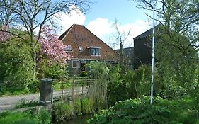 Appartement Voorhuis En Chalet Klein Waterland